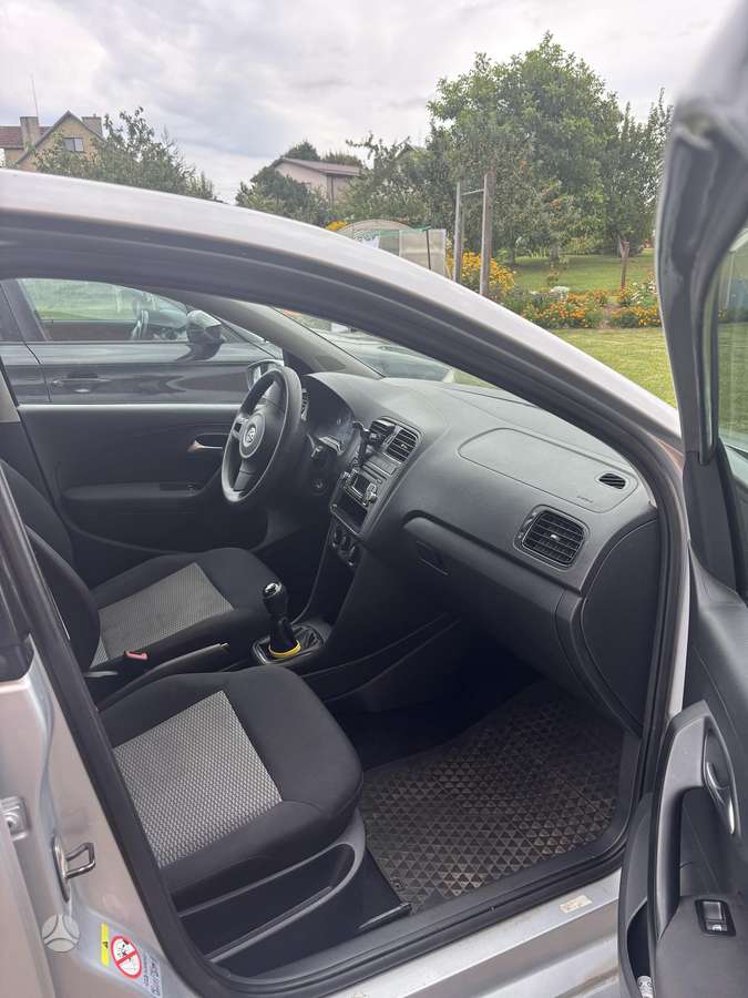 Volkswagen Polo - 9