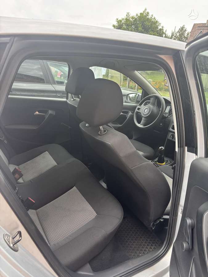 Volkswagen Polo - 10