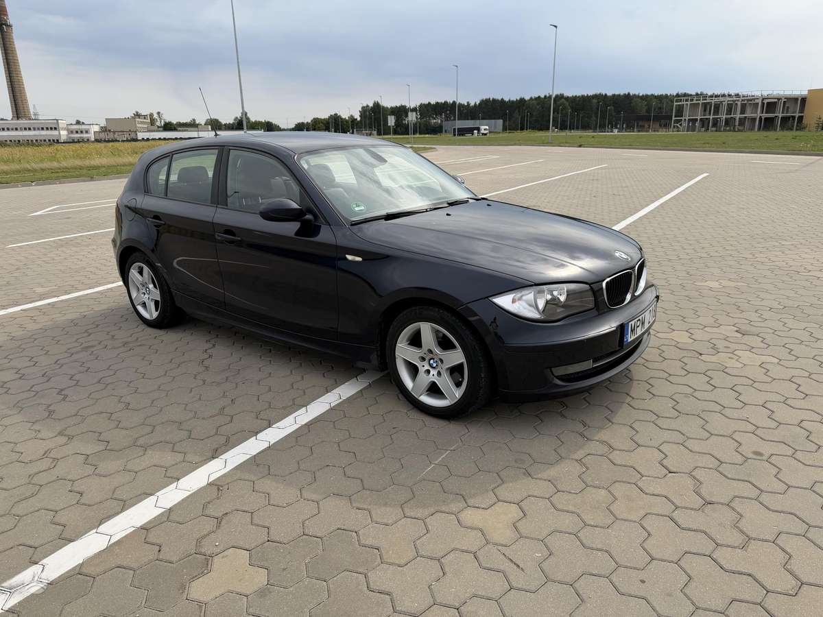 BMW 118, 2.0 l., Хэтчбек