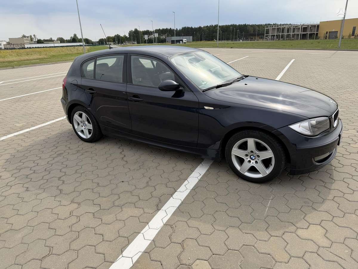 BMW 118, 2.0 l., Хэтчбек