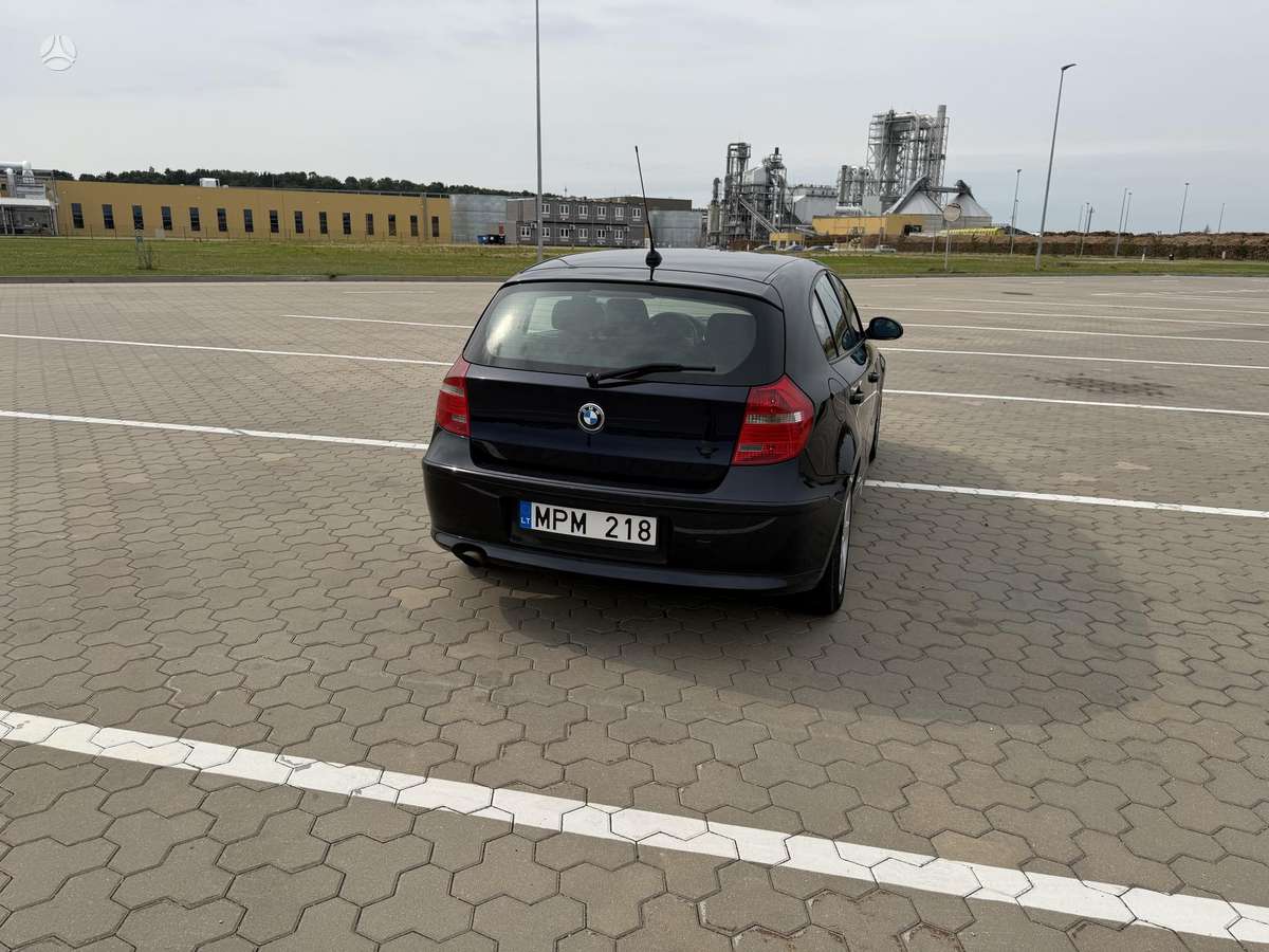 BMW 118, 2.0 l., Хэтчбек