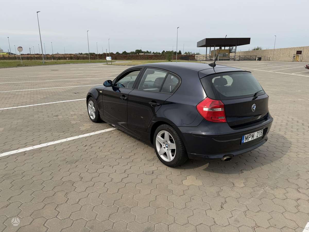 BMW 118, 2.0 l., Хэтчбек