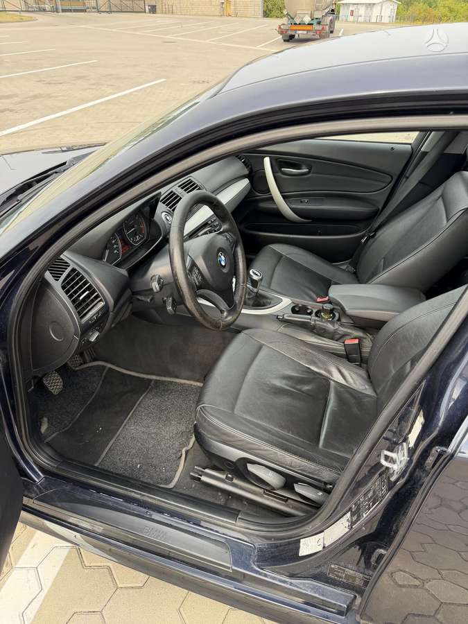 BMW 118, 2.0 l., Хэтчбек
