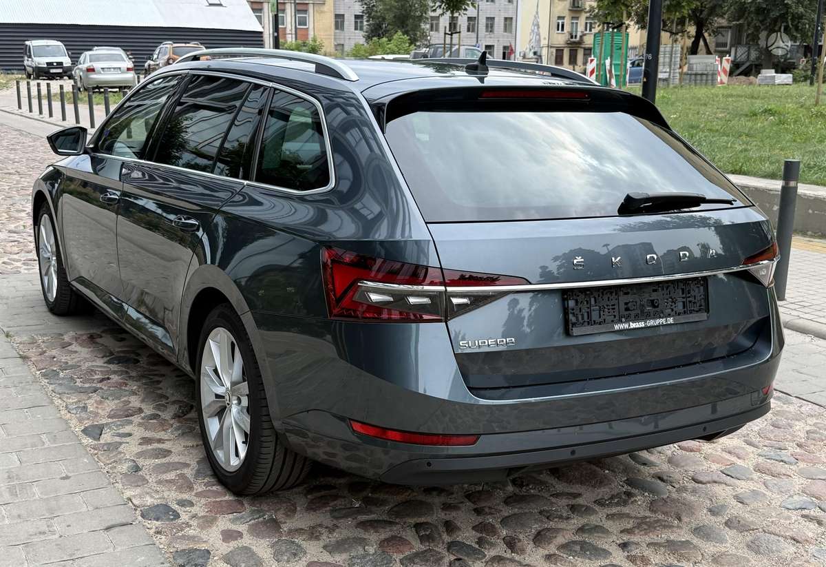 Skoda Superb, 2.0 l., Универсал