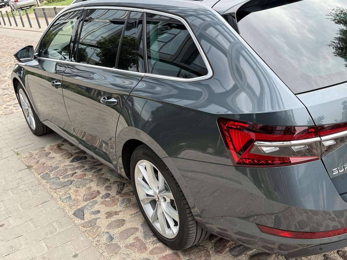 Skoda Superb, 2.0 l., Универсал