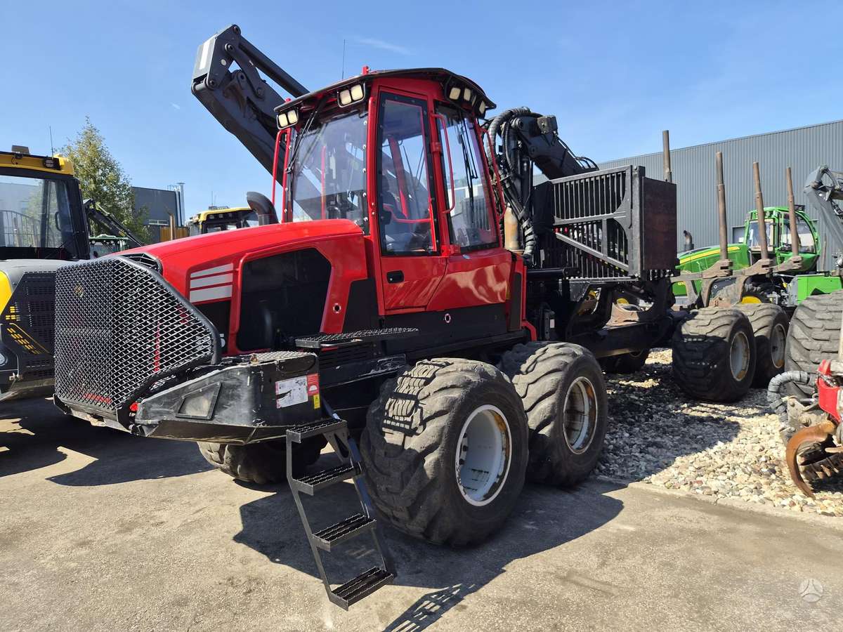 Komatsu 855, forwarders