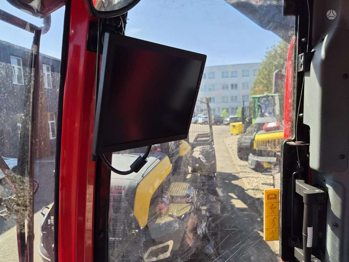 Komatsu 855, форвардеры