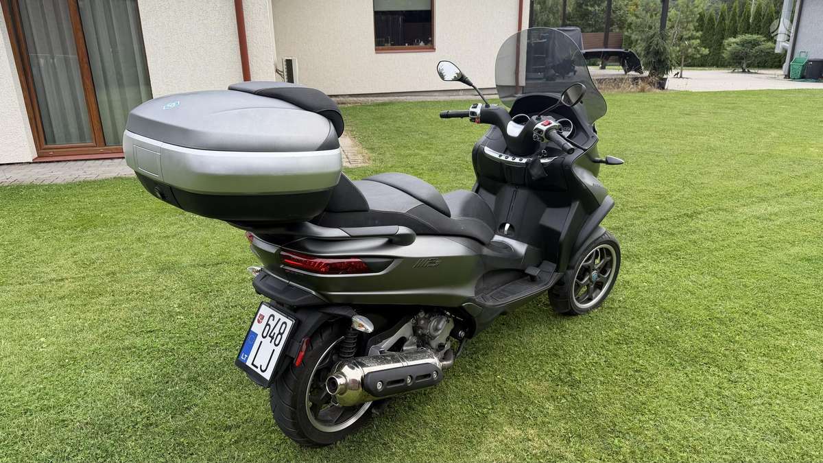 Piaggio MP3 498cc, trikes