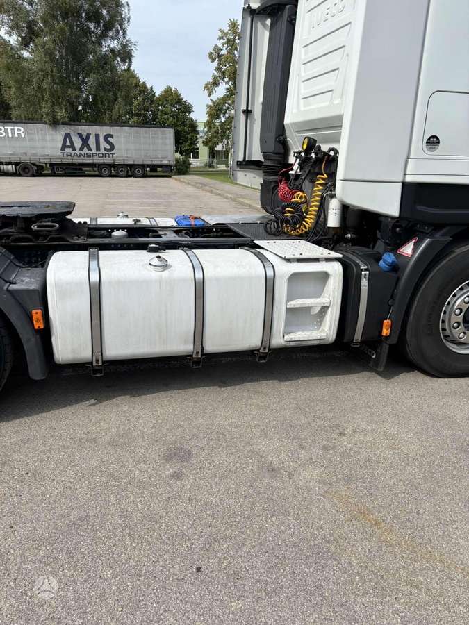 Iveco STRALIS, 2 спальных места