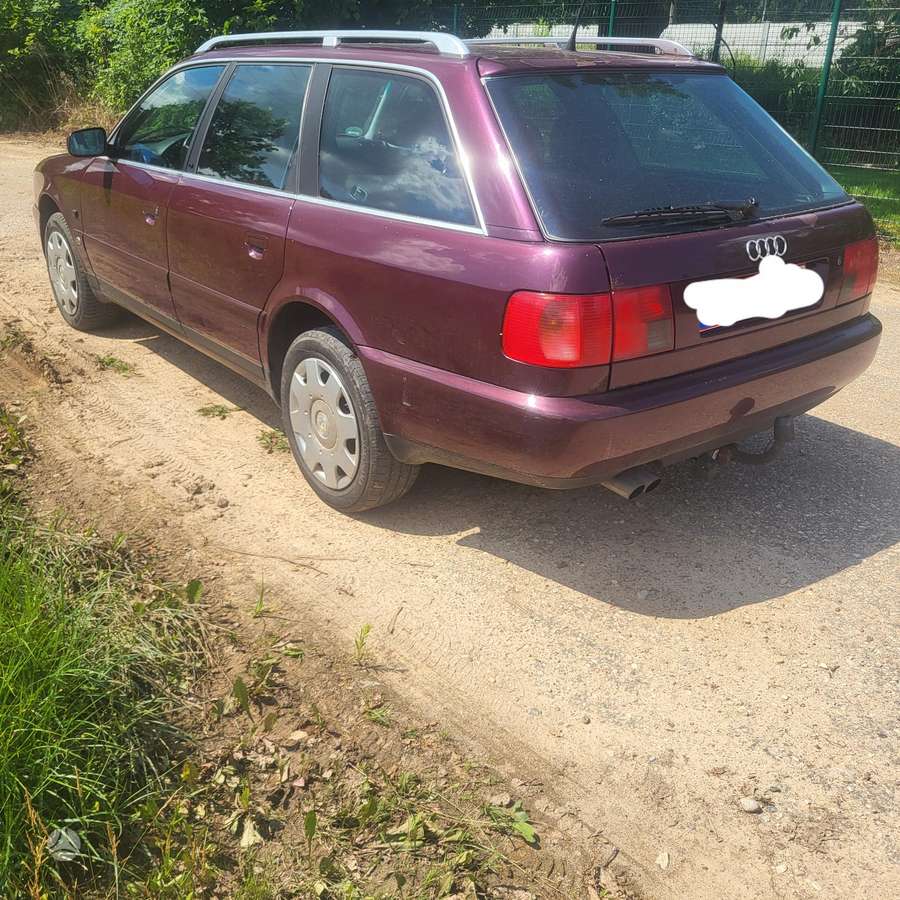 Audi A6, 2.6 l., Универсал