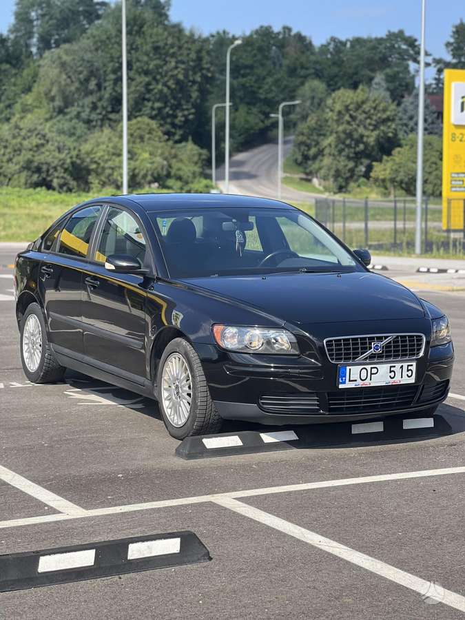 Volvo S40 - 1