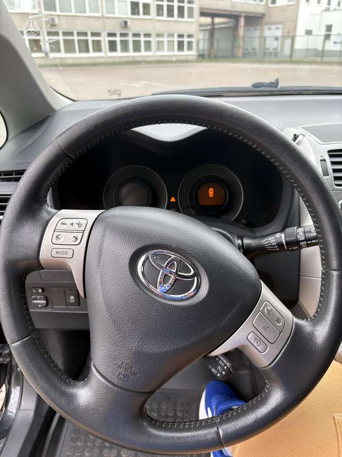 Toyota Auris - 7
