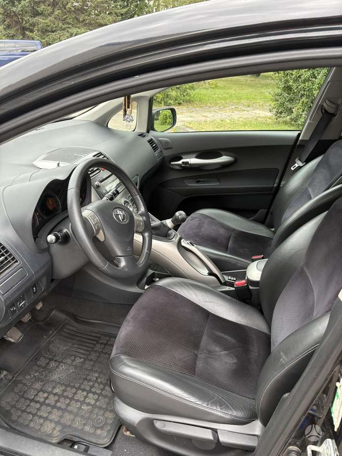 Toyota Auris - 5