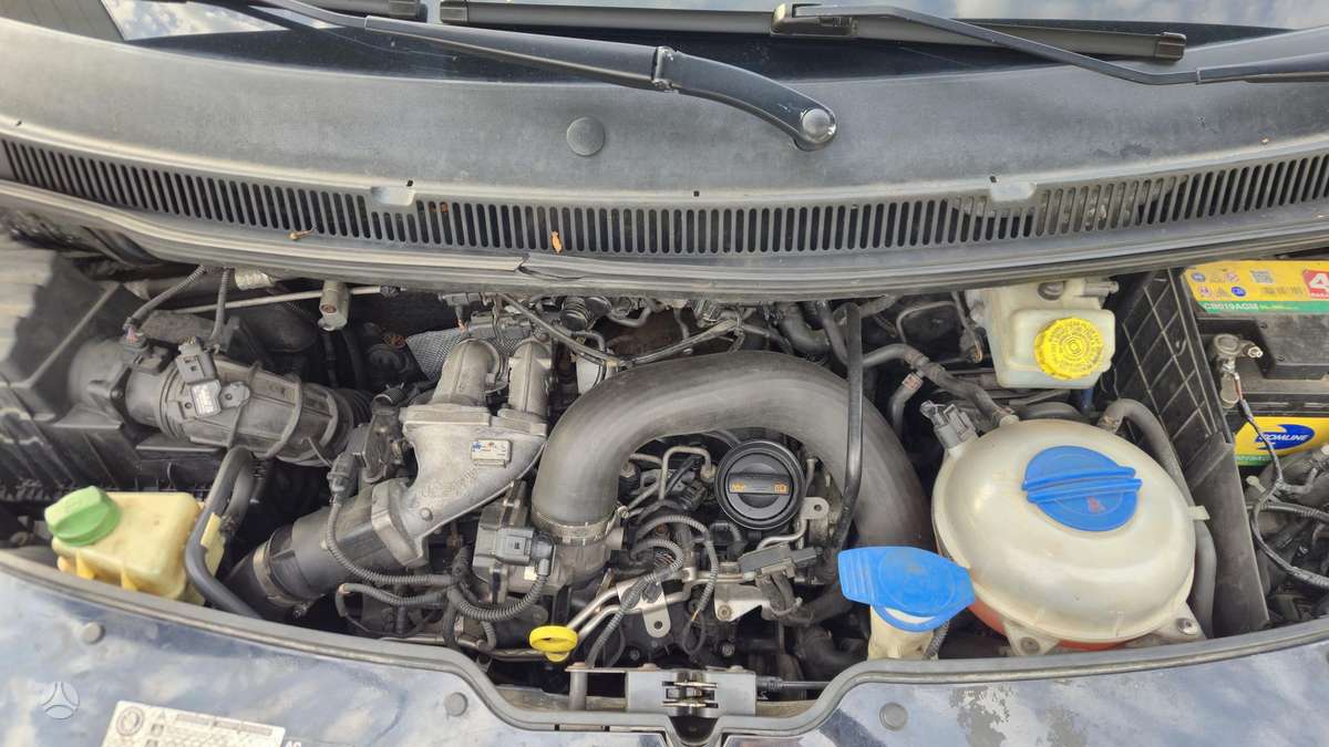 Volkswagen Transporter - 8