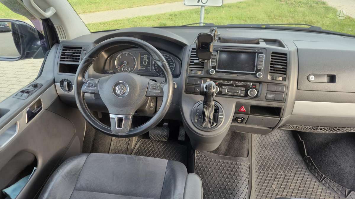Volkswagen Transporter - 9