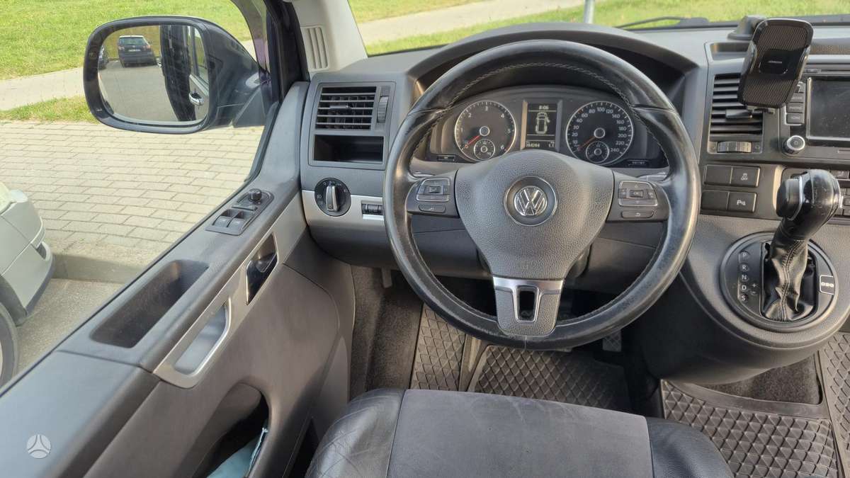 Volkswagen Transporter - 10