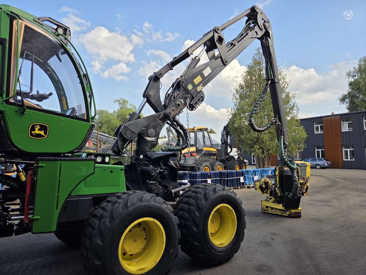 John Deere 1270G, medkirtės
