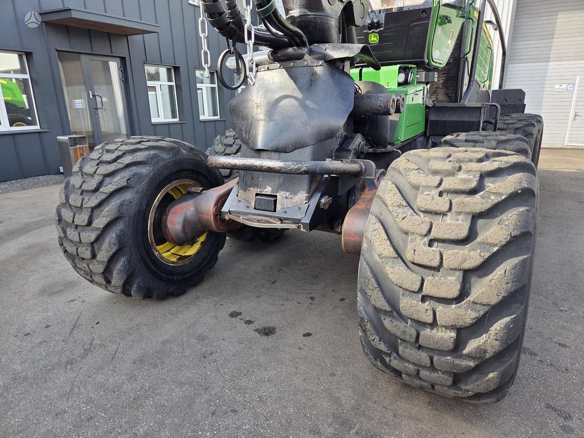 John Deere 1270G, харвестеры