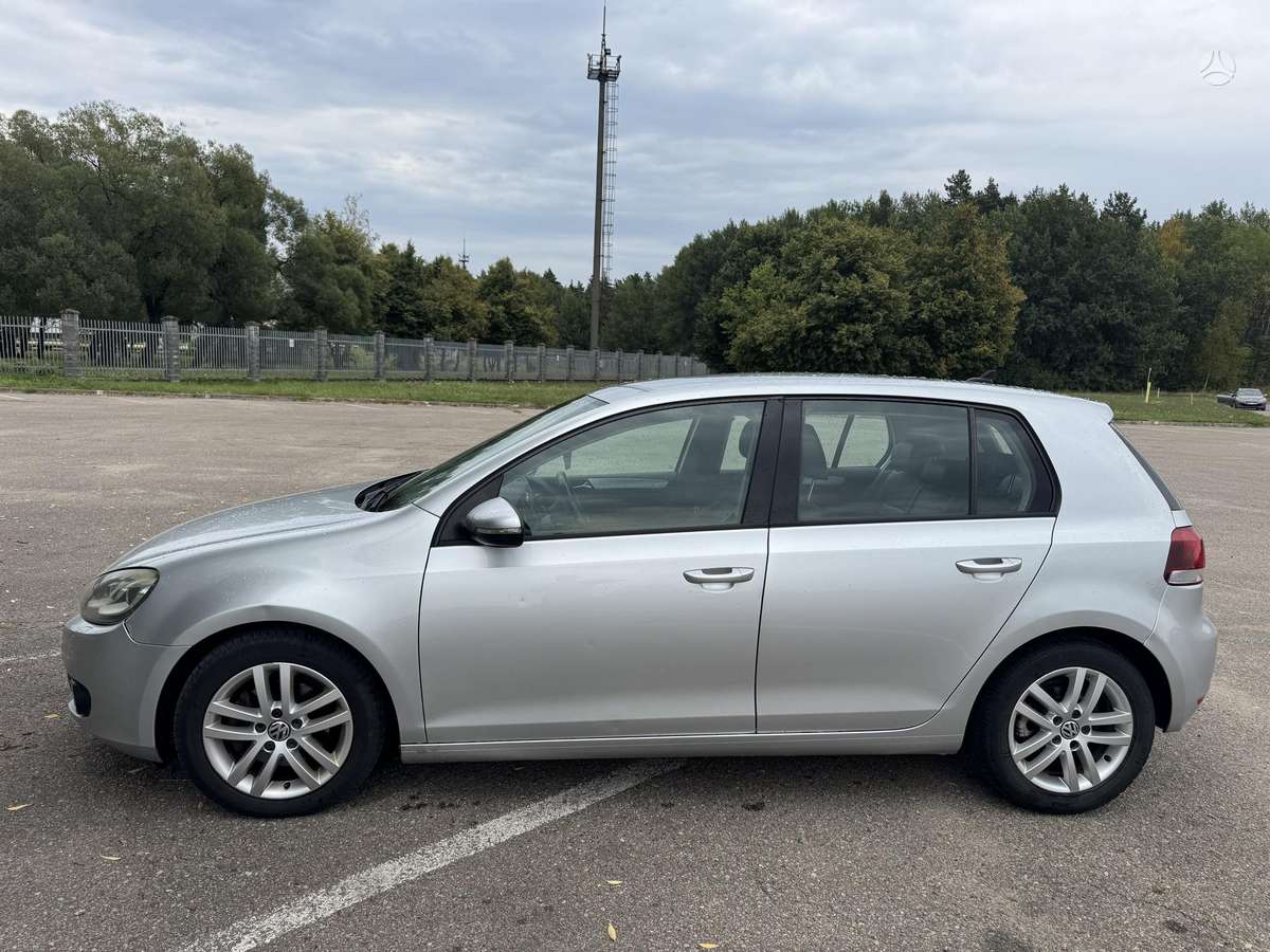 Volkswagen Golf - 4