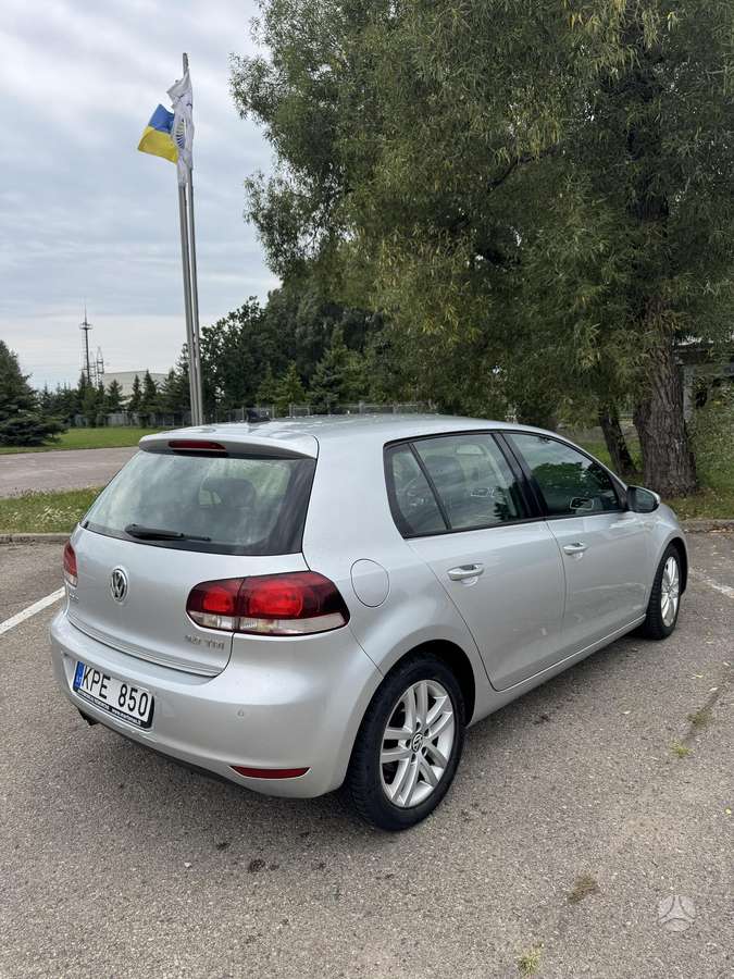 Volkswagen Golf - 7