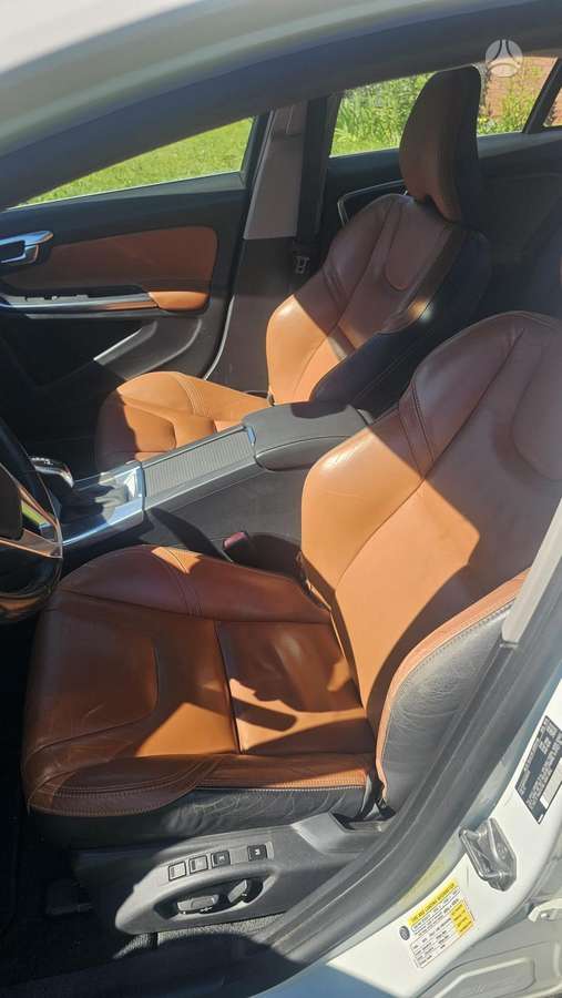 Volvo S60, 2.0 l., Седан