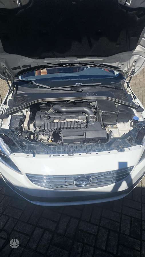 Volvo S60, 2.0 l., Седан