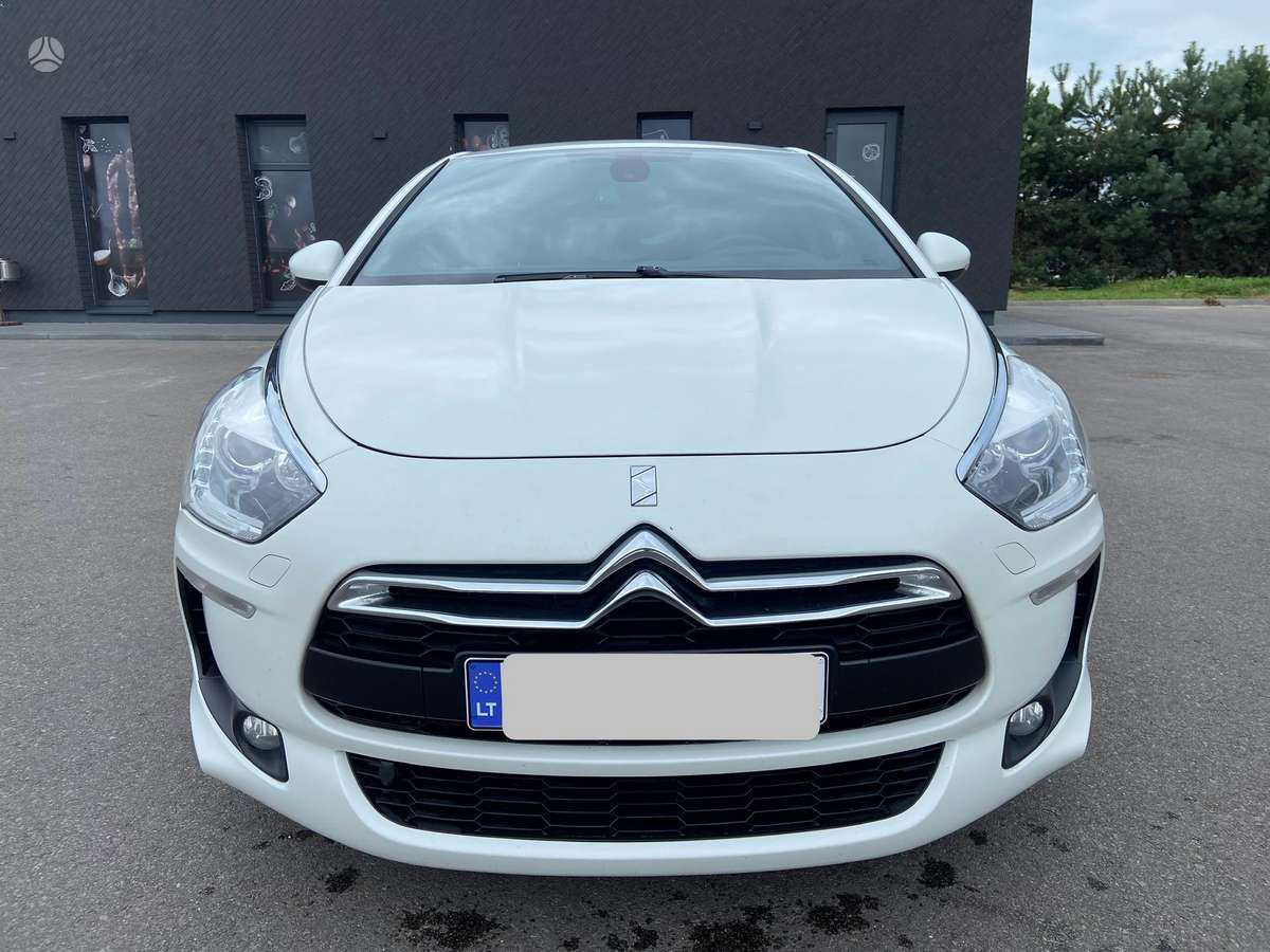 Citroen DS5, 1.6 l., hatchback