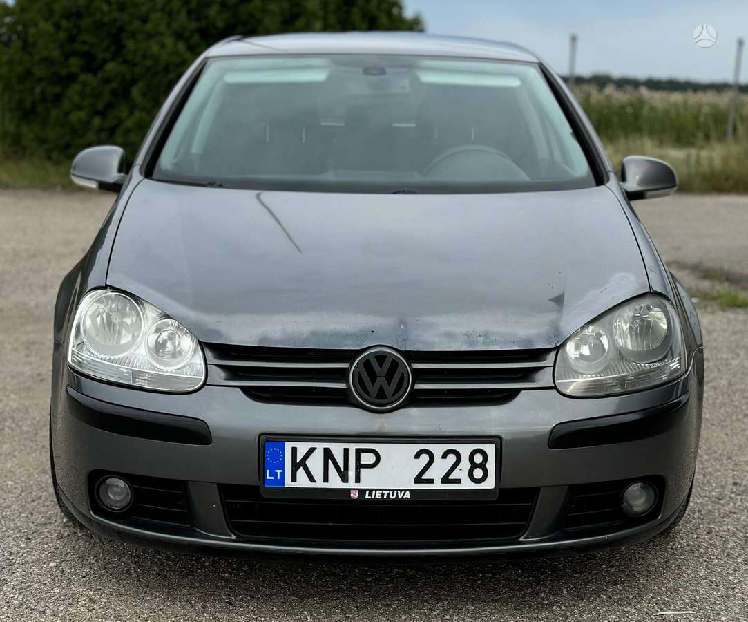 Volkswagen Golf - 2