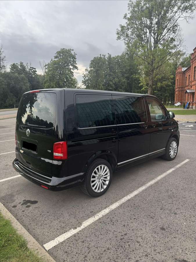 Volkswagen Multivan - 5