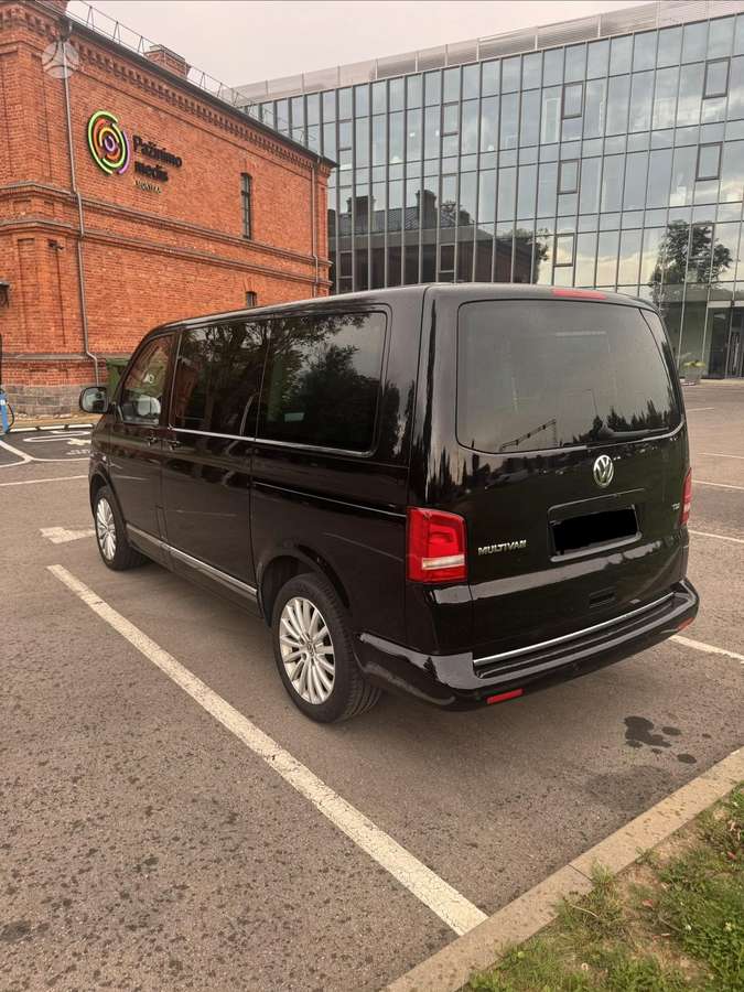 Volkswagen Multivan - 7