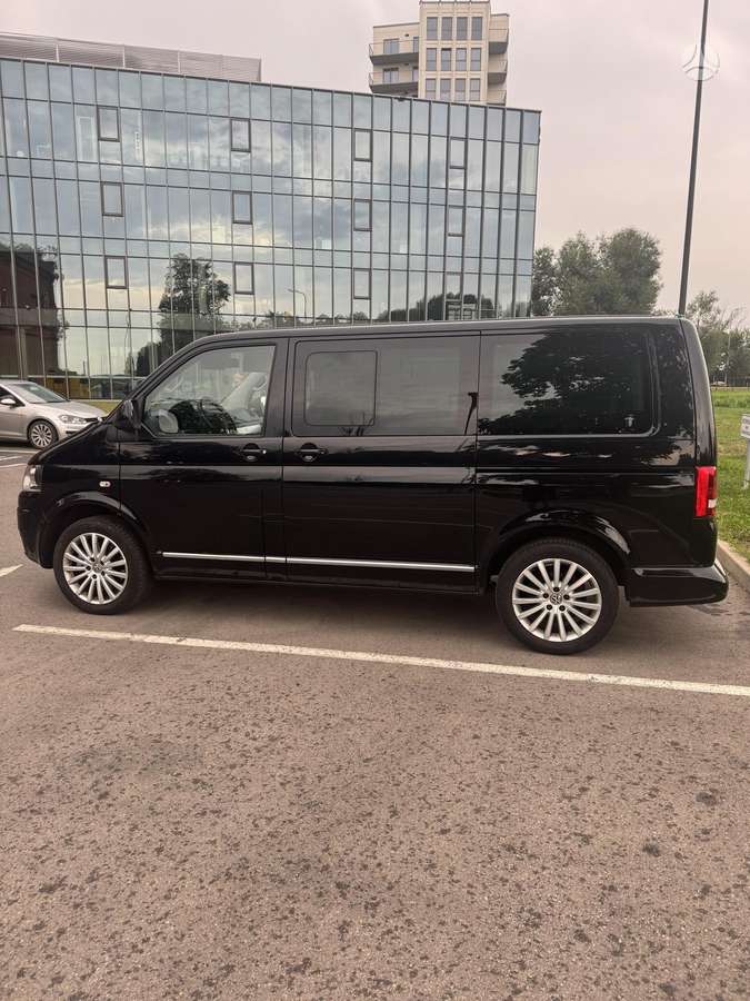 Volkswagen Multivan - 8