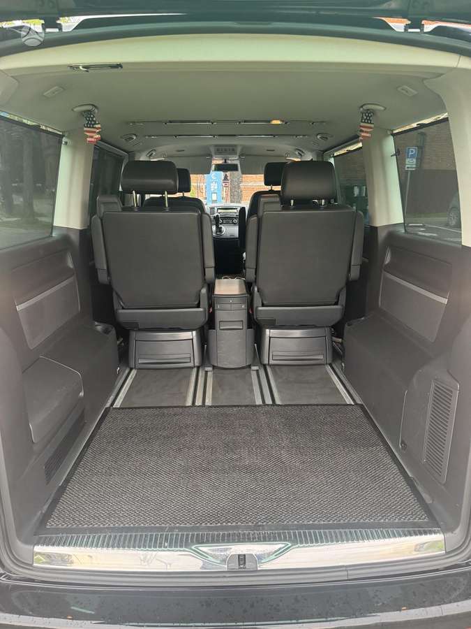 Volkswagen Multivan - 9