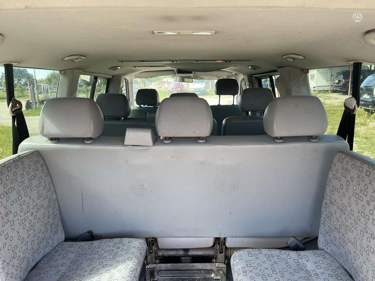 Volkswagen Transporter - 7
