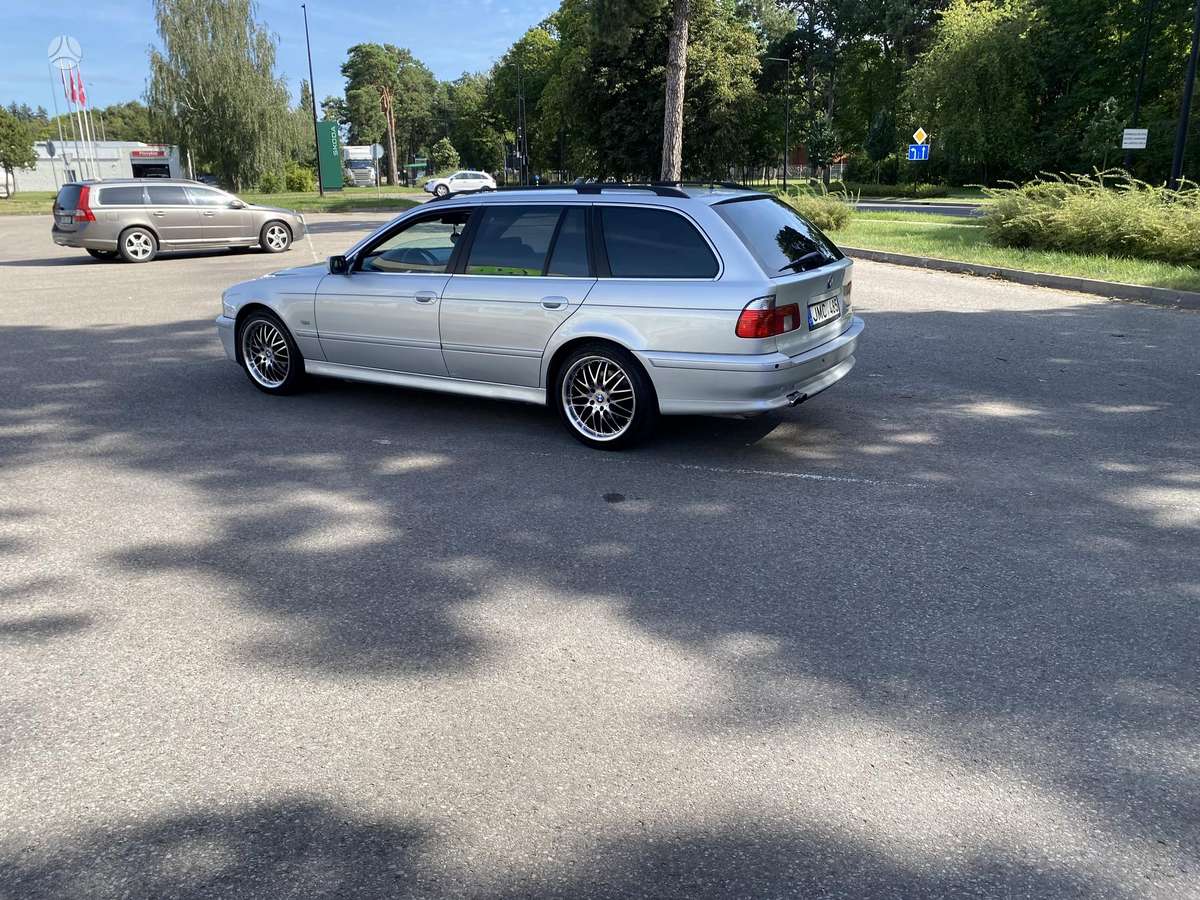 BMW 525, 2.5 l., Универсал