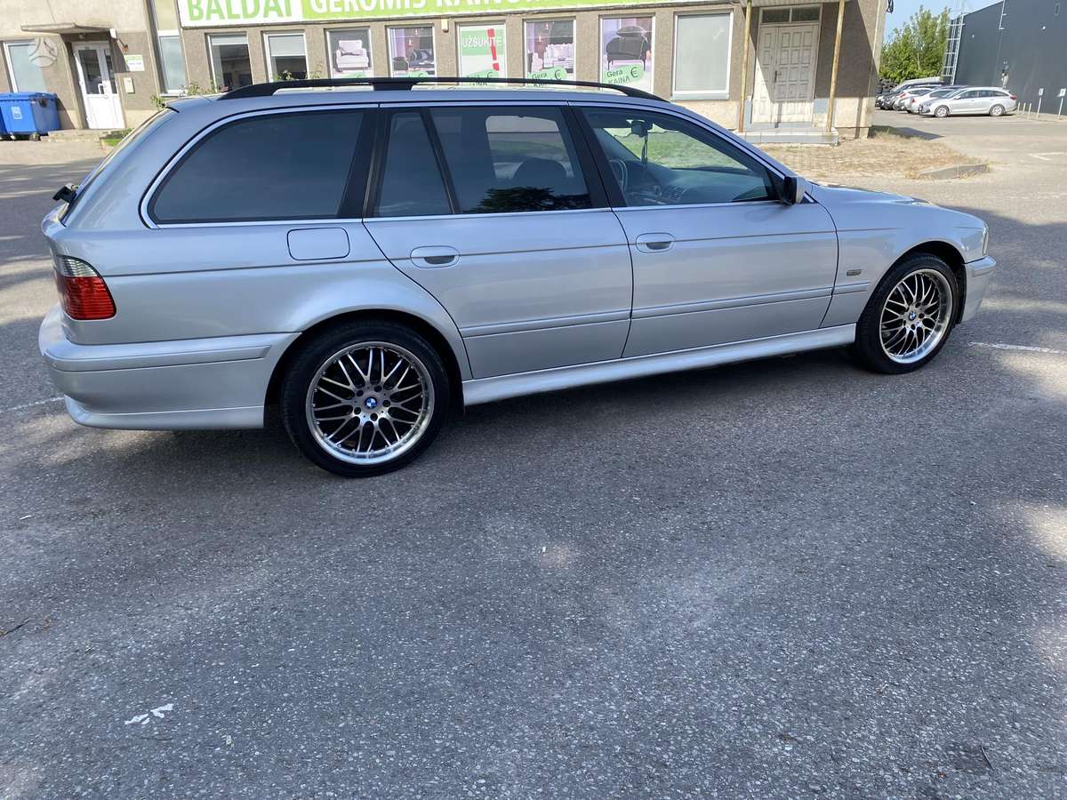 BMW 525, 2.5 l., Универсал