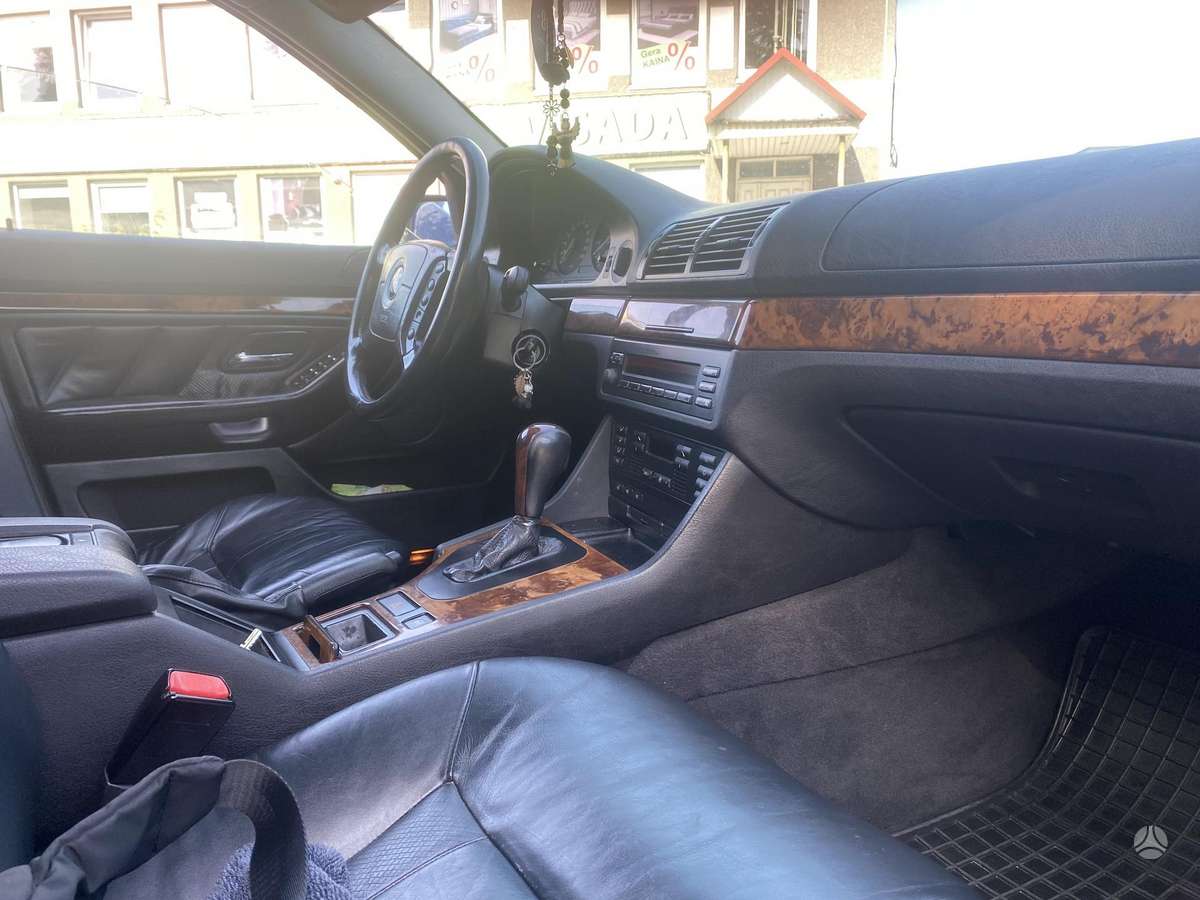 BMW 525, 2.5 l., universalas