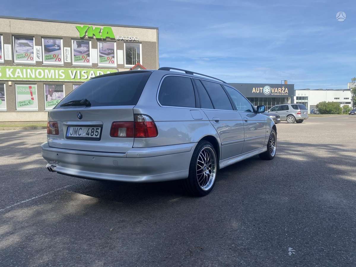 BMW 525, 2.5 l., Универсал