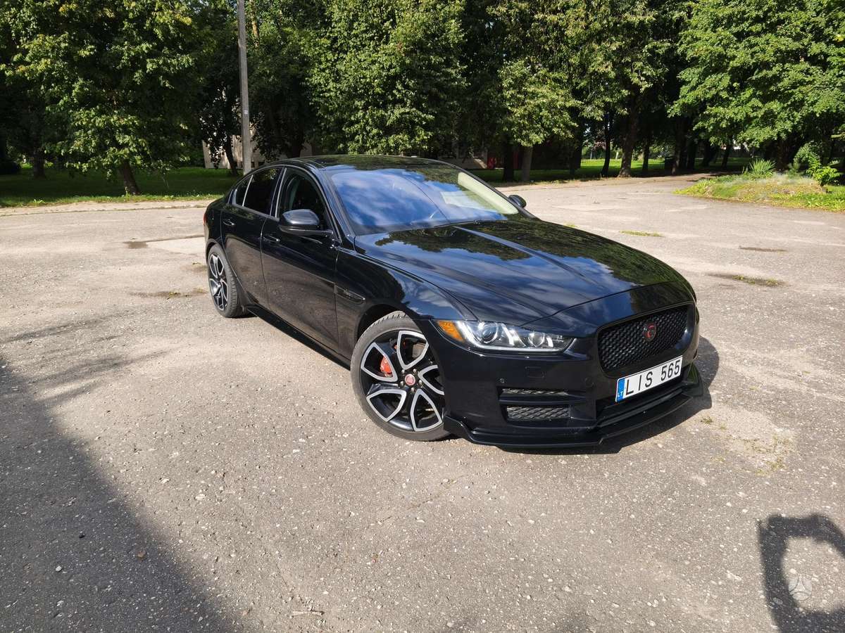 Jaguar XE, 2.0 l., Седан
