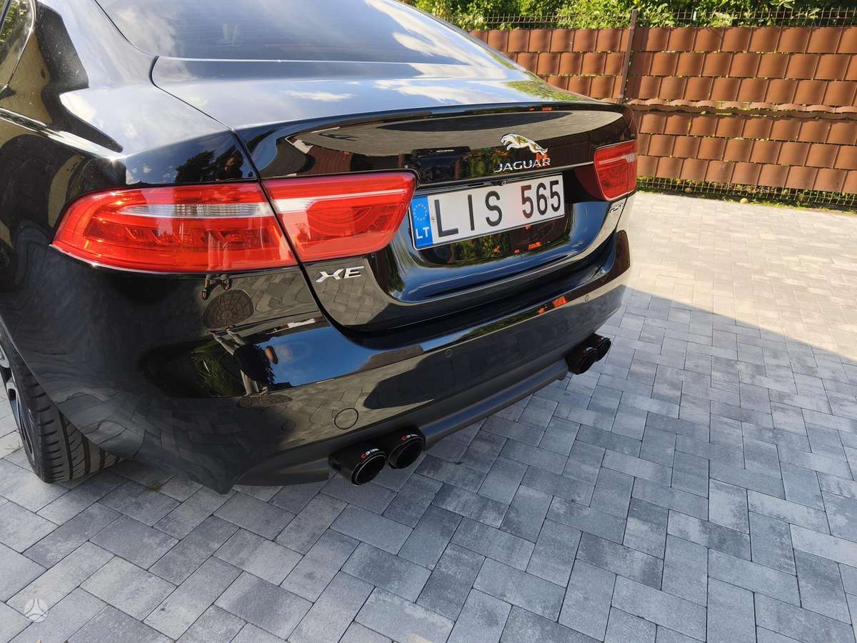 Jaguar XE, 2.0 l., Седан