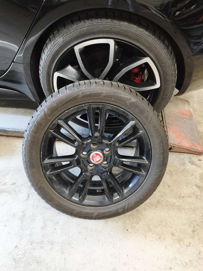 Jaguar XE, 2.0 l., Седан