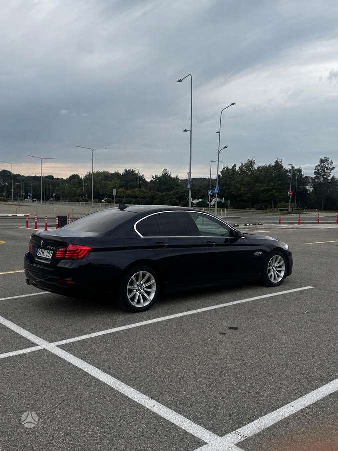 BMW 520, 2.0 l., Седан