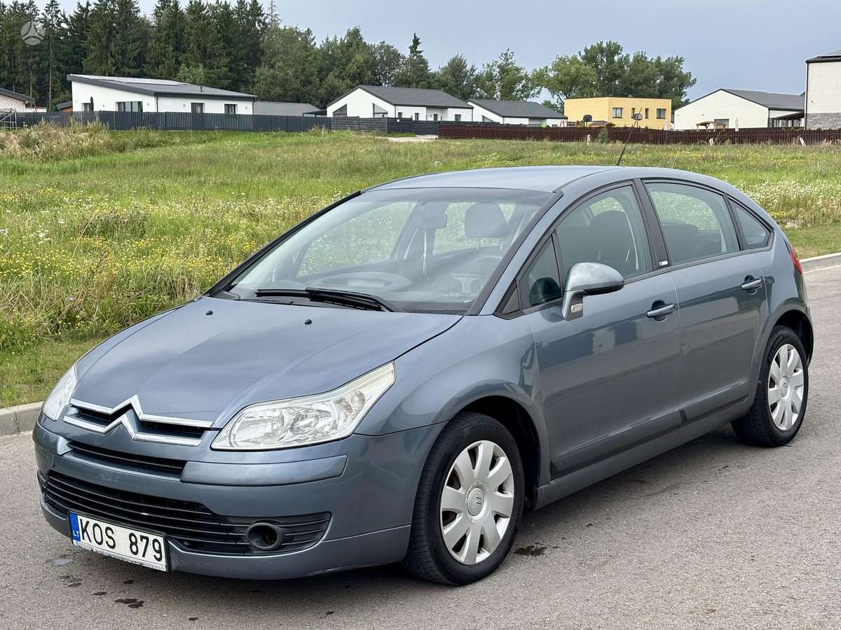 Citroen C4, 1.6 l., hatchback