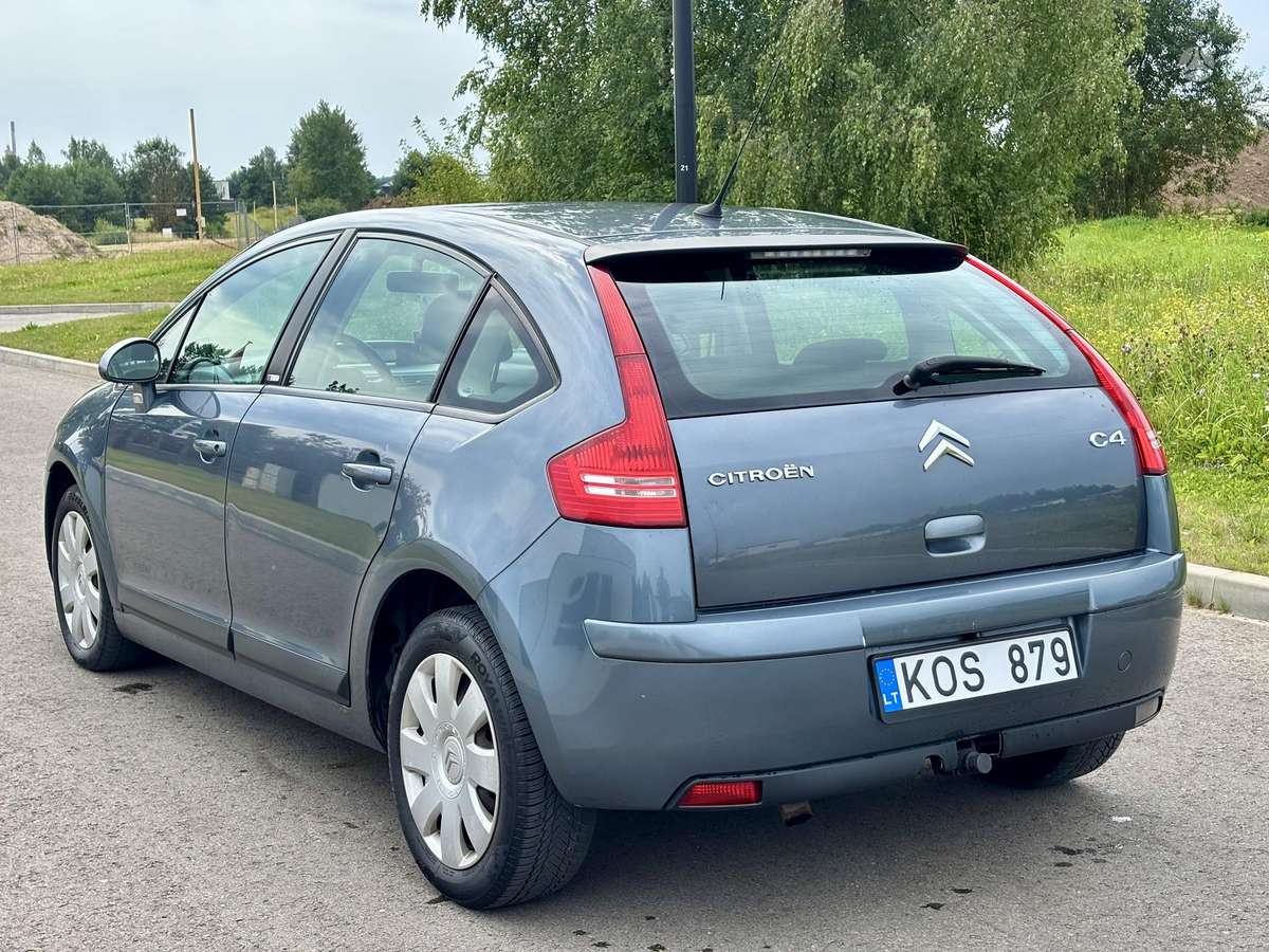 Citroen C4, 1.6 l., hatchback