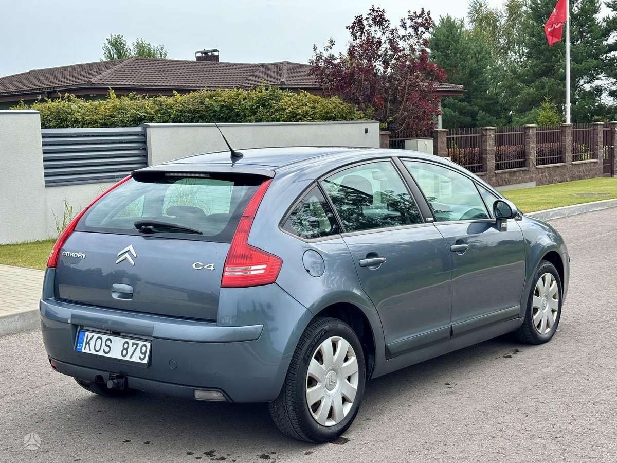 Citroen C4, 1.6 l., hatchback