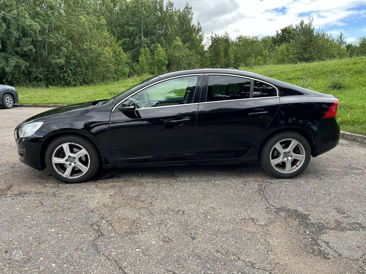 Volvo S60, 2.0 l., Седан