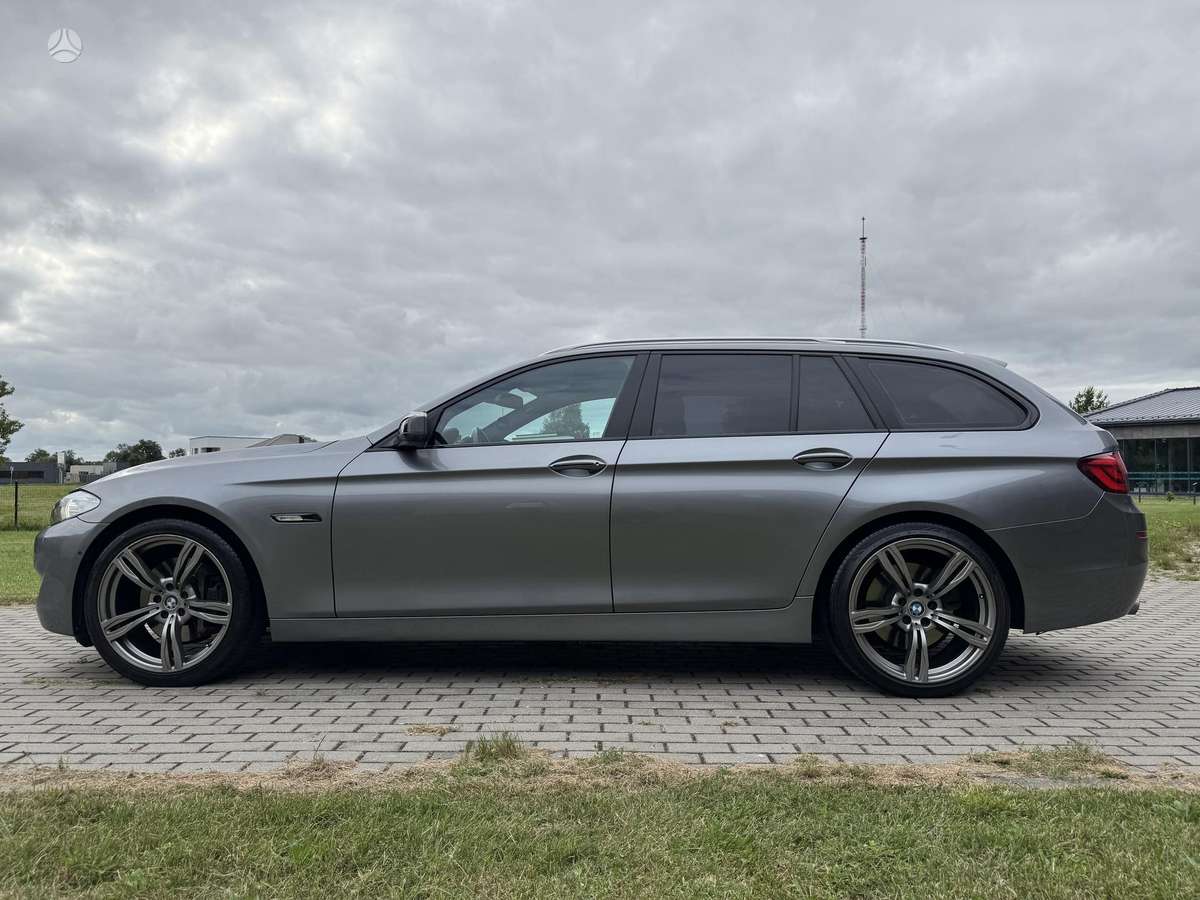 BMW 530, 3.0 l., wagon