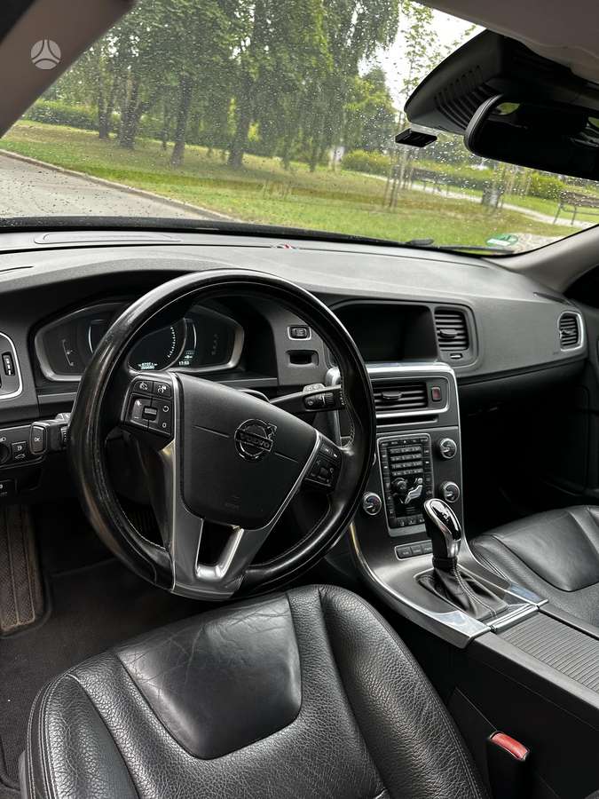 Volvo V60 - 10
