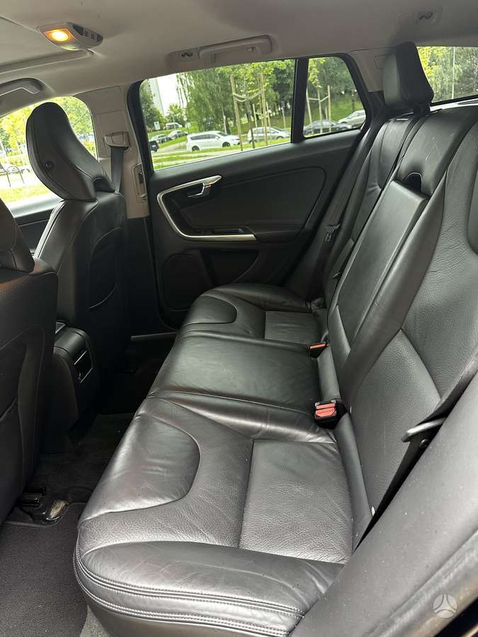 Volvo V60 - 12