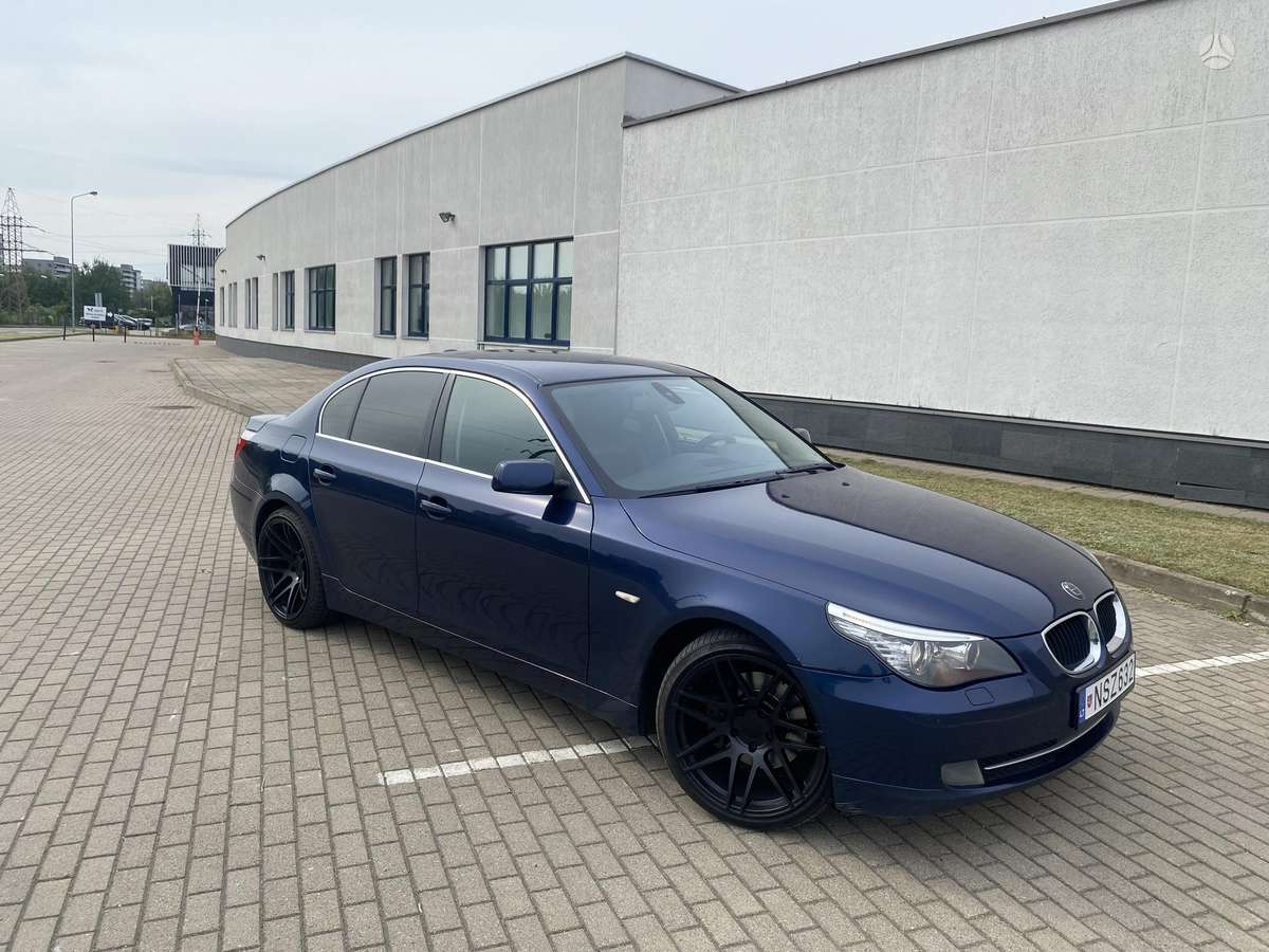 BMW 520, 2.0 l., Седан