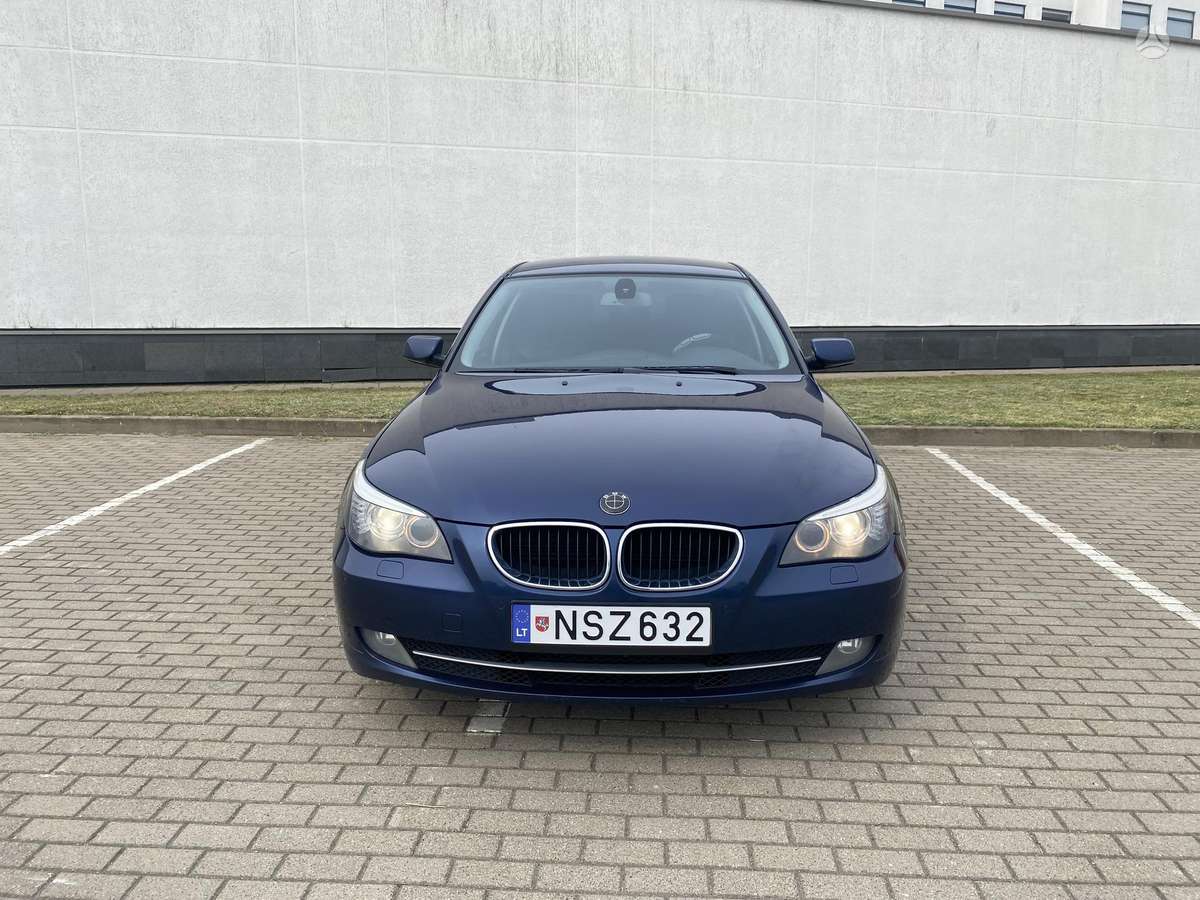BMW 520, 2.0 l., Седан